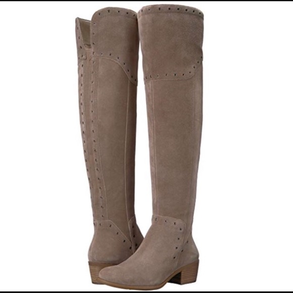 Boots - Picture 1 of 6